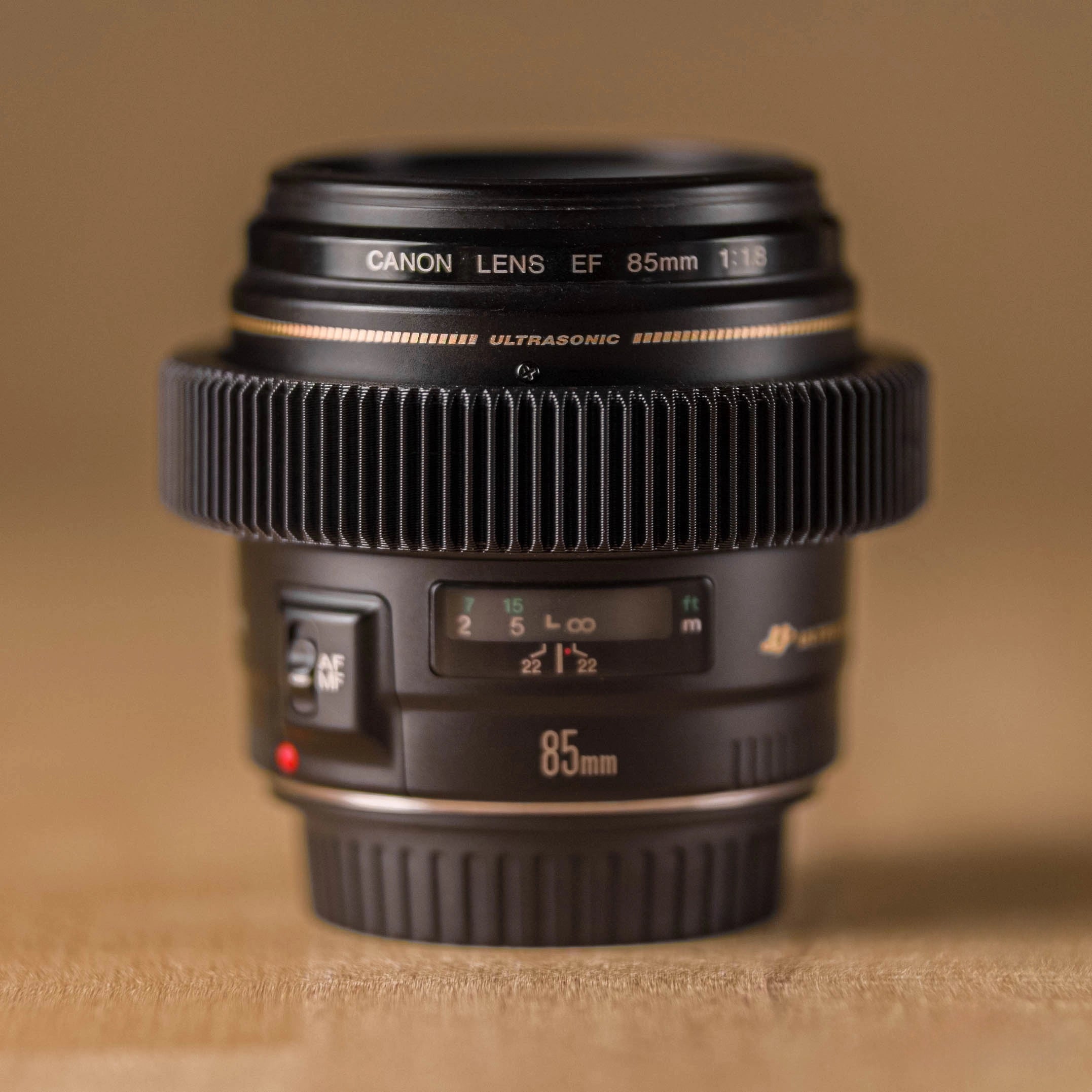 Canon EF 85mm F/1.8 USM