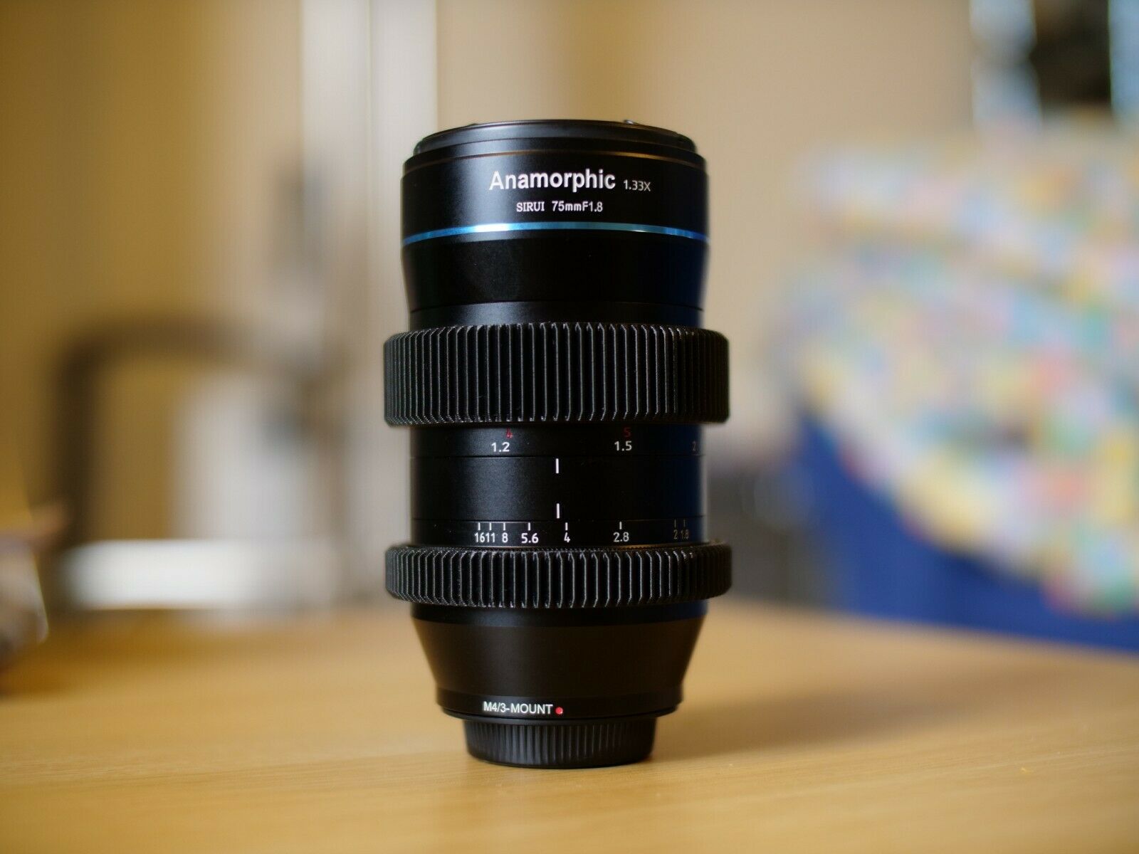Sirui 75mm F/1.8 1.33X